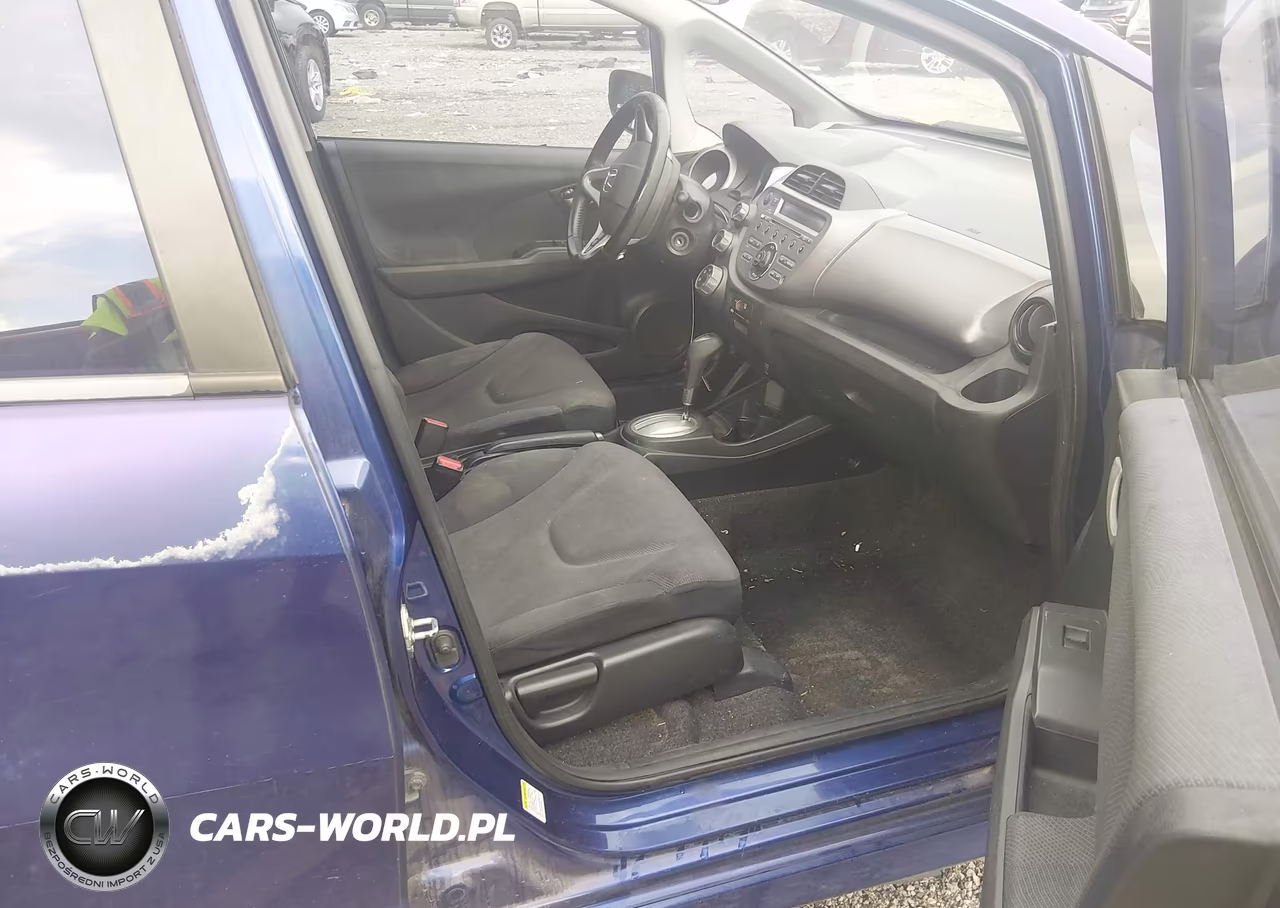 2010 Honda Fit Sport VIN:JHMGE8H43AS011245 - 5