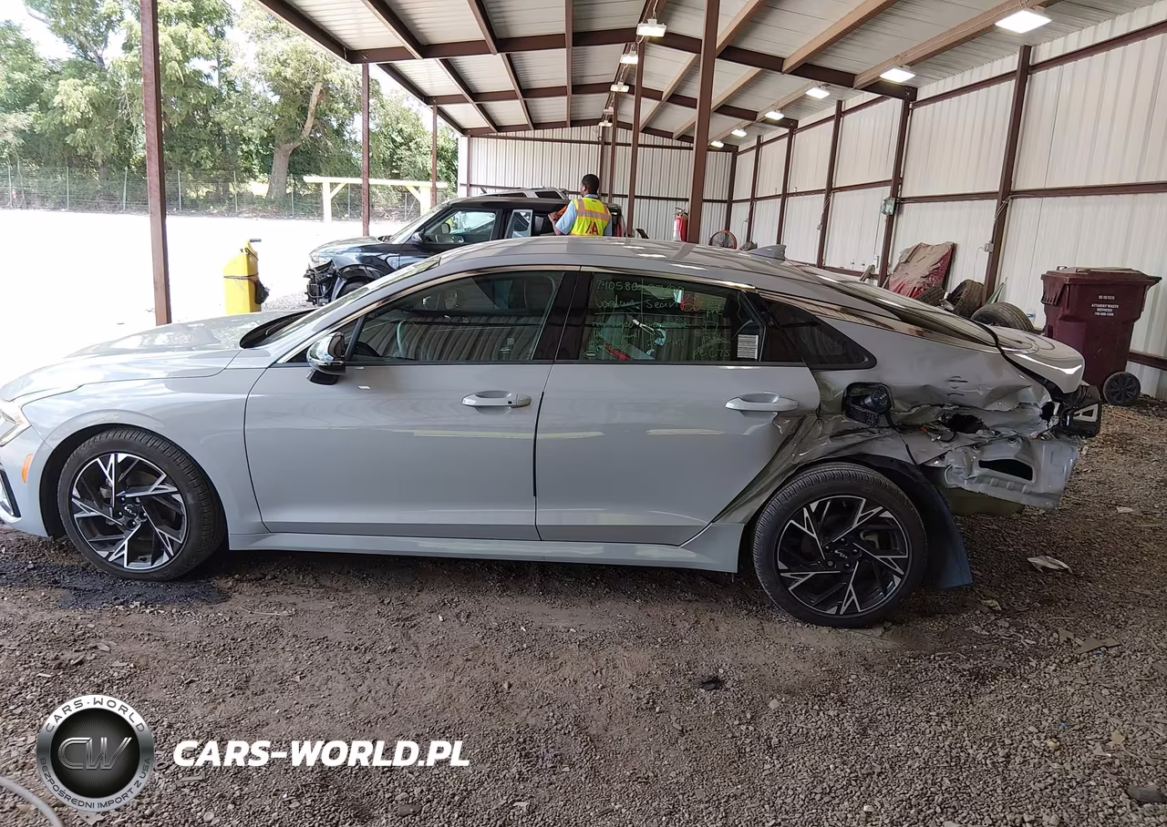 2025 Kia K5 Gt-Line VIN:KNAG64J74S5281125 - 15