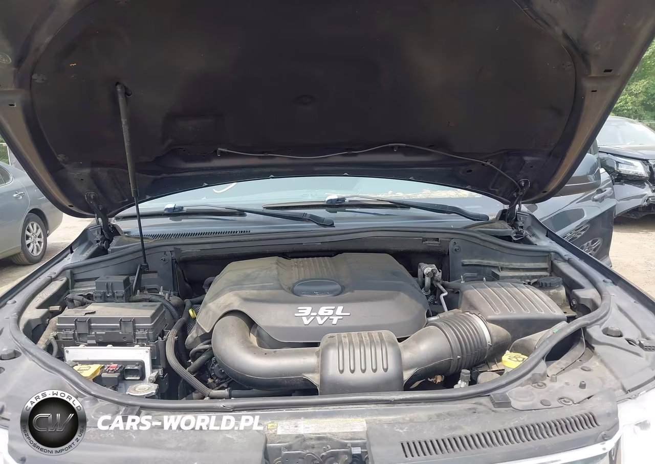 2013 Jeep Grand Cherokee Laredo VIN:1C4RJFAG3DC587608 - 10
