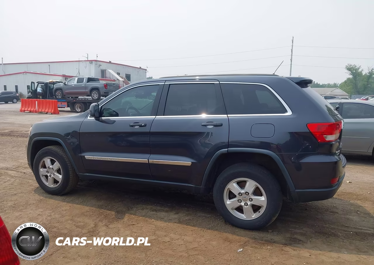 2013 Jeep Grand Cherokee Laredo VIN:1C4RJFAG3DC587608 - 14