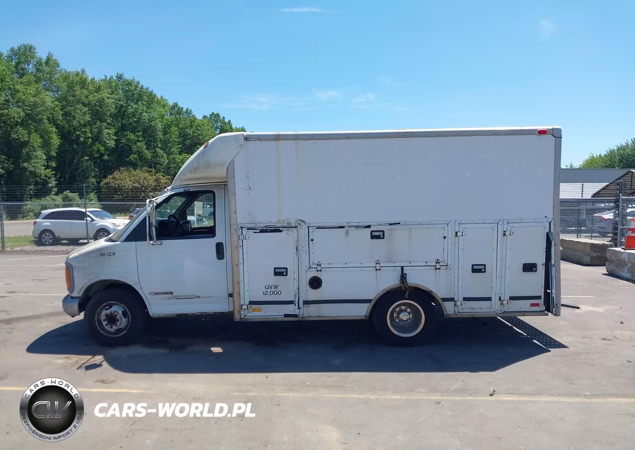 2000 Chevrolet Express Comm Cutaway VIN:1GBJG31R6Y1202723 - 14