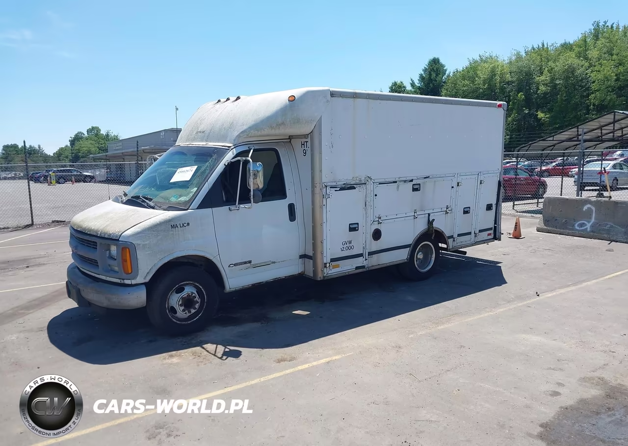 2000 Chevrolet Express Comm Cutaway VIN:1GBJG31R6Y1202723 - 2