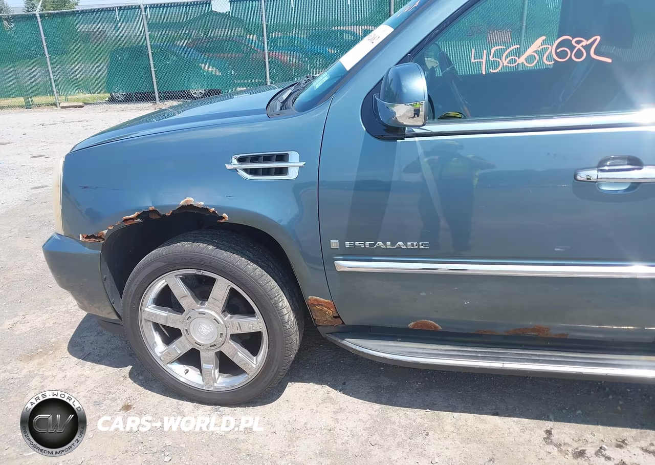 2008 Cadillac Escalade VIN:1GYFK638X8R263154 - 6
