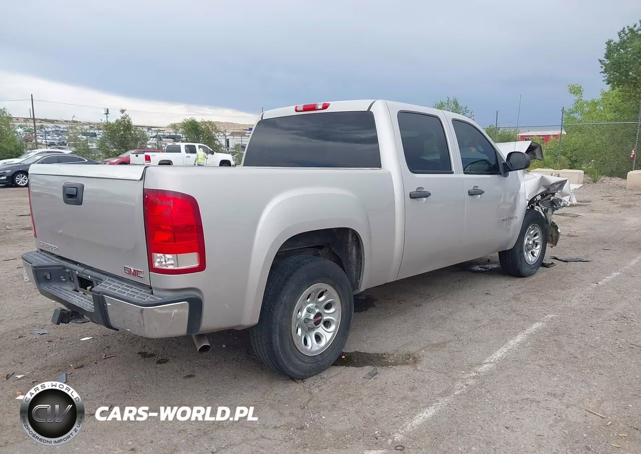 2007 GMC Sierra 1500 Work Truck VIN:2GTEC13C671530304 - 4