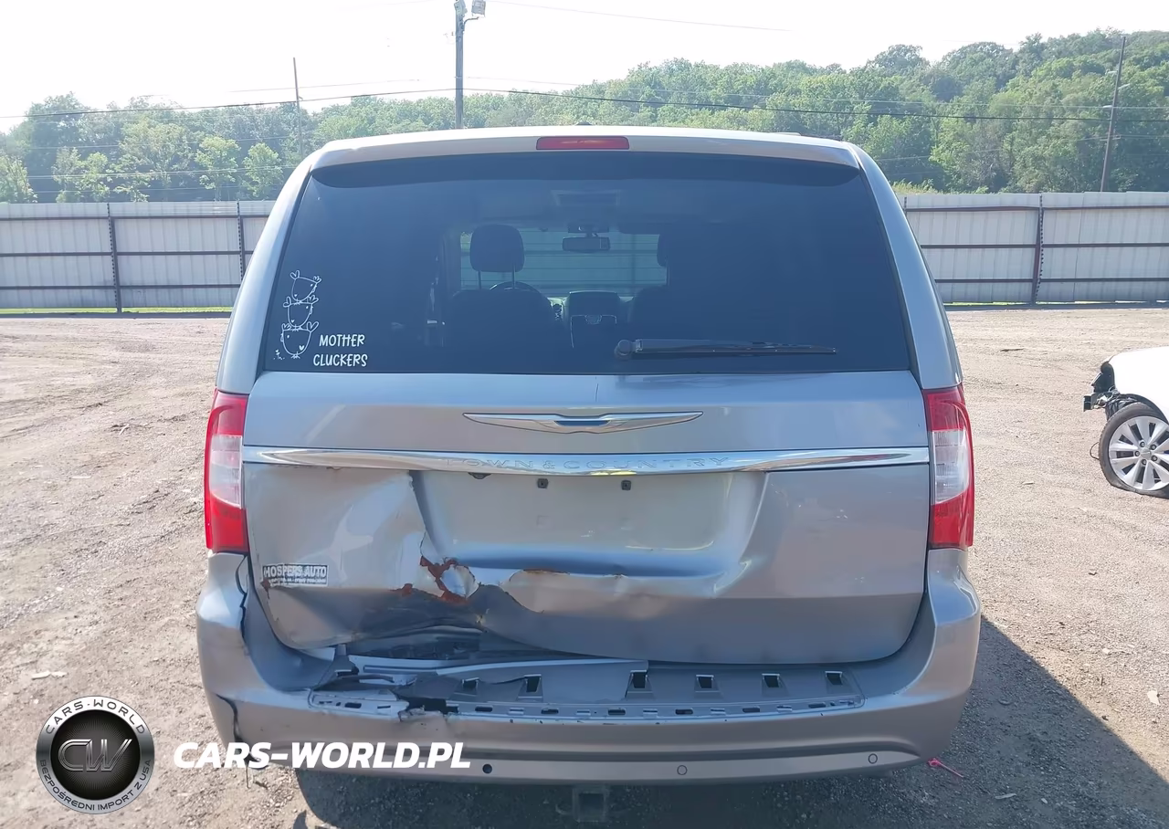 2015 Chrysler Town & Country Touring-L VIN:2C4RC1CGXFR731286 - 16
