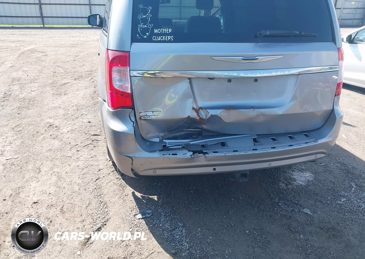 2015 Chrysler Town & Country Touring-L VIN:2C4RC1CGXFR731286 - 6