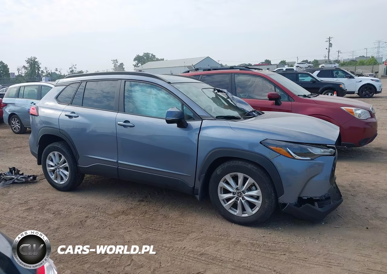 2022 Toyota Corolla Cross Le VIN:7MUBAAAG0NV012327 - 14