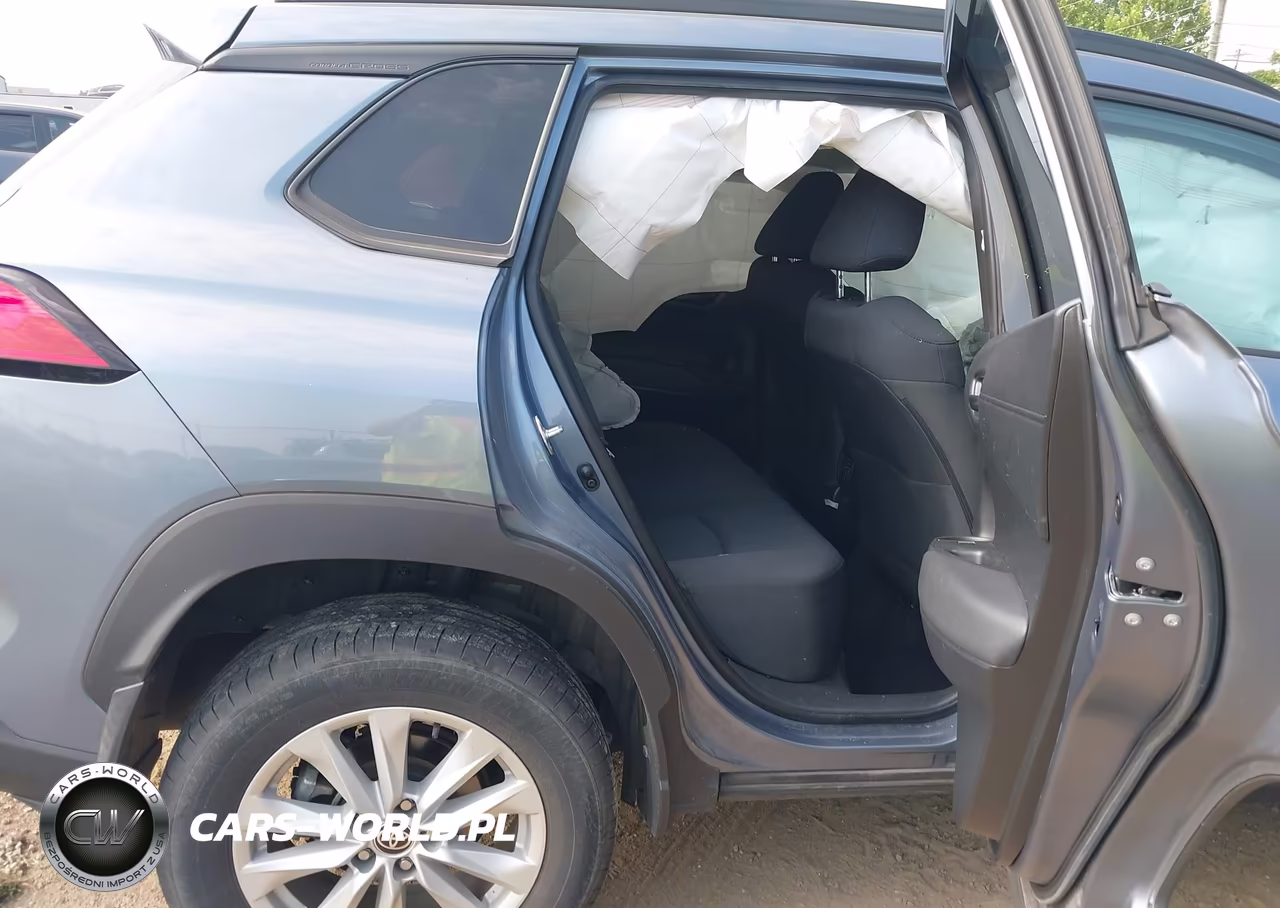 2022 Toyota Corolla Cross Le VIN:7MUBAAAG0NV012327 - 8