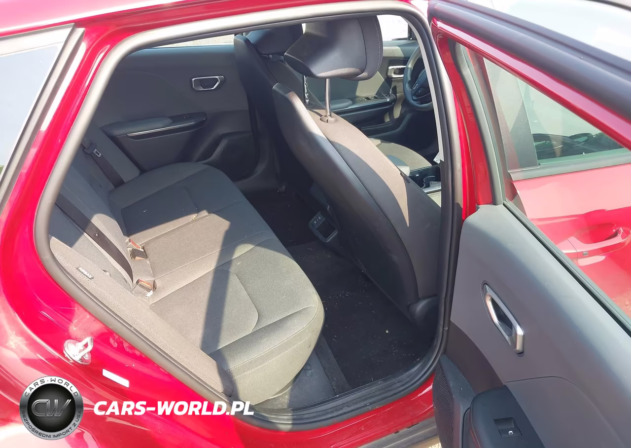 2025 Kia K4 Lxs VIN:3KPFT4DE7SE025891 - 8