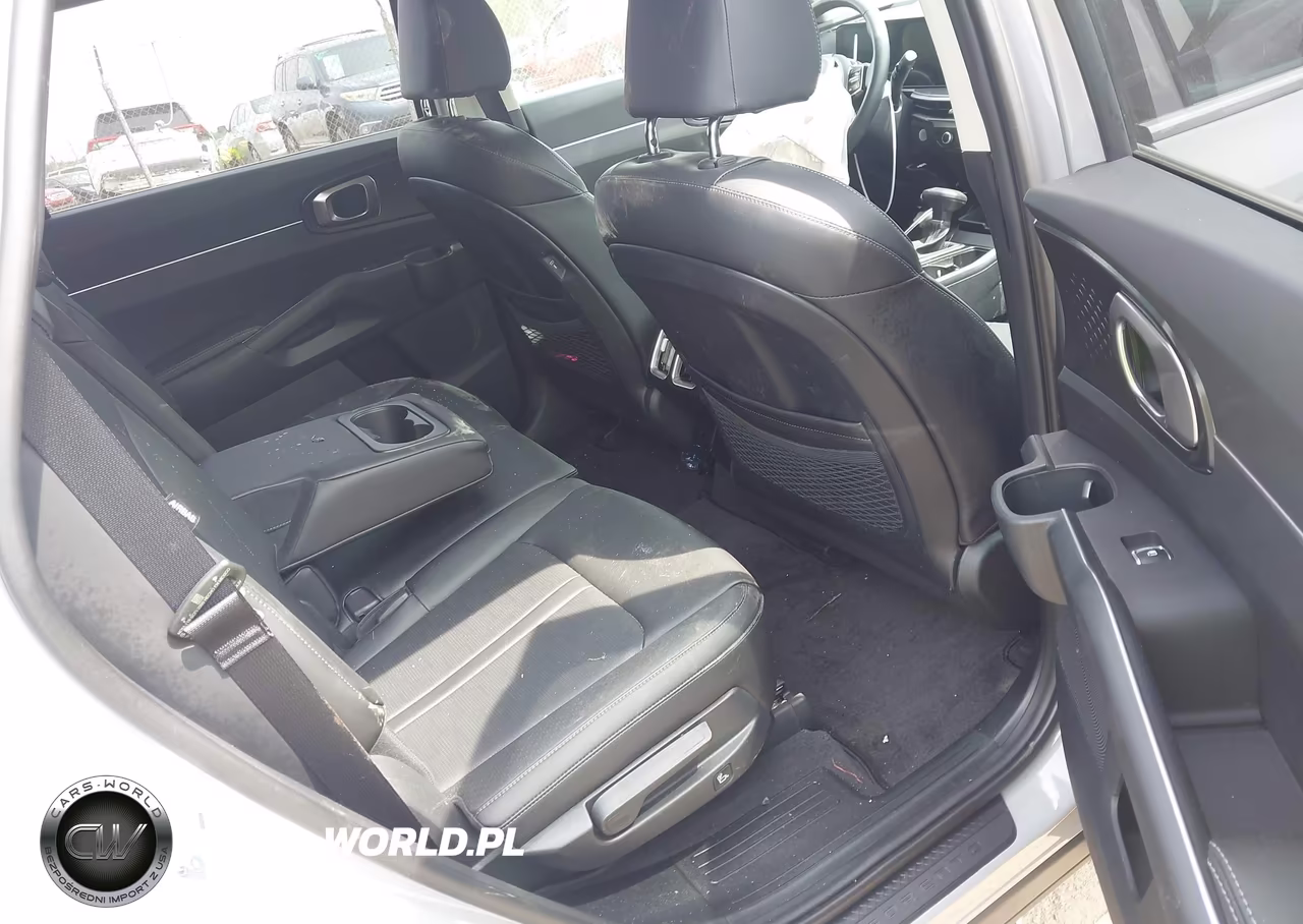 2025 Kia Sorento S VIN:5XYRLDJCXSG402930 - 7