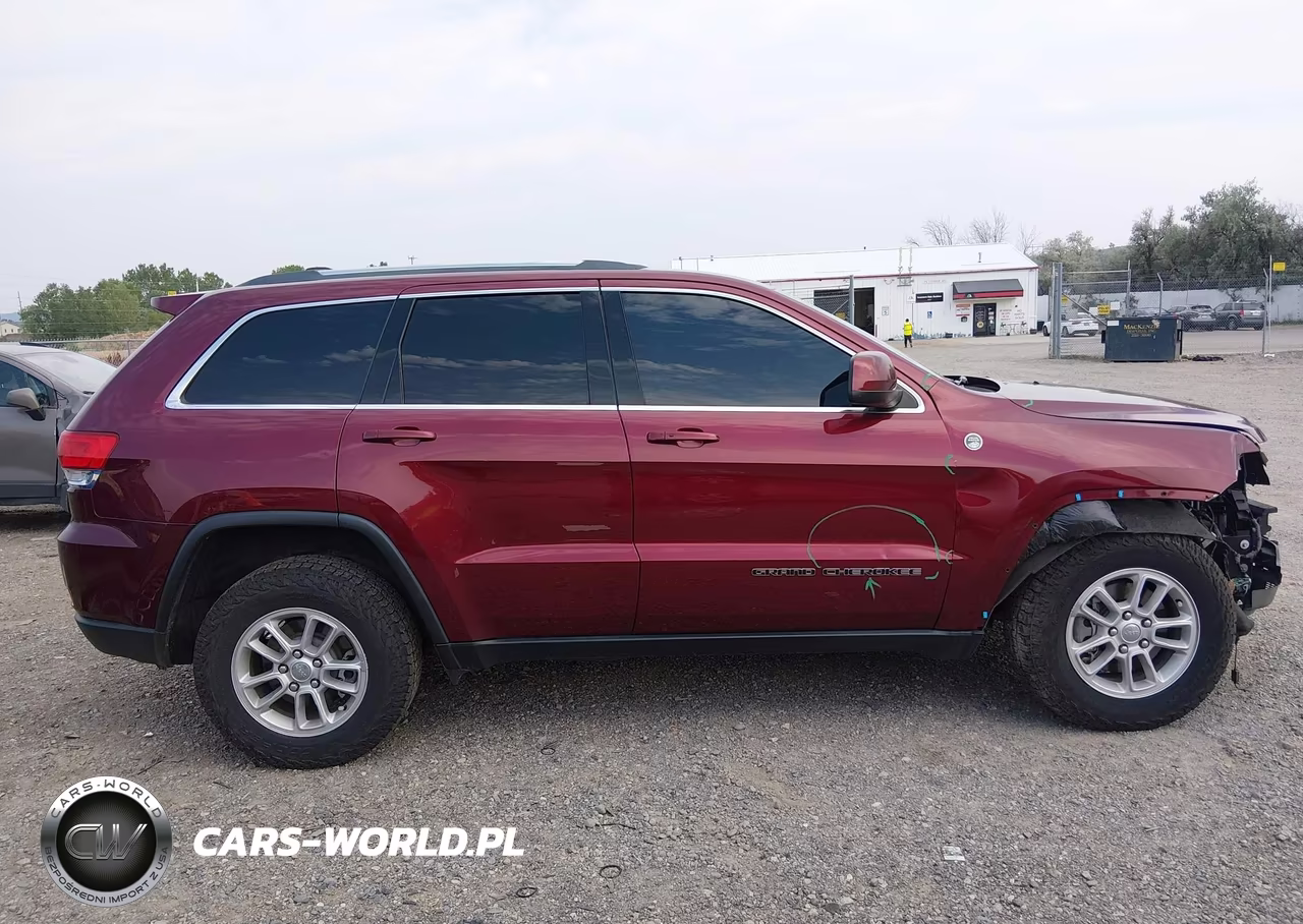 2018 Jeep Grand Cherokee Laredo E 4X4 VIN:1C4RJFAG9JC405308 - 14