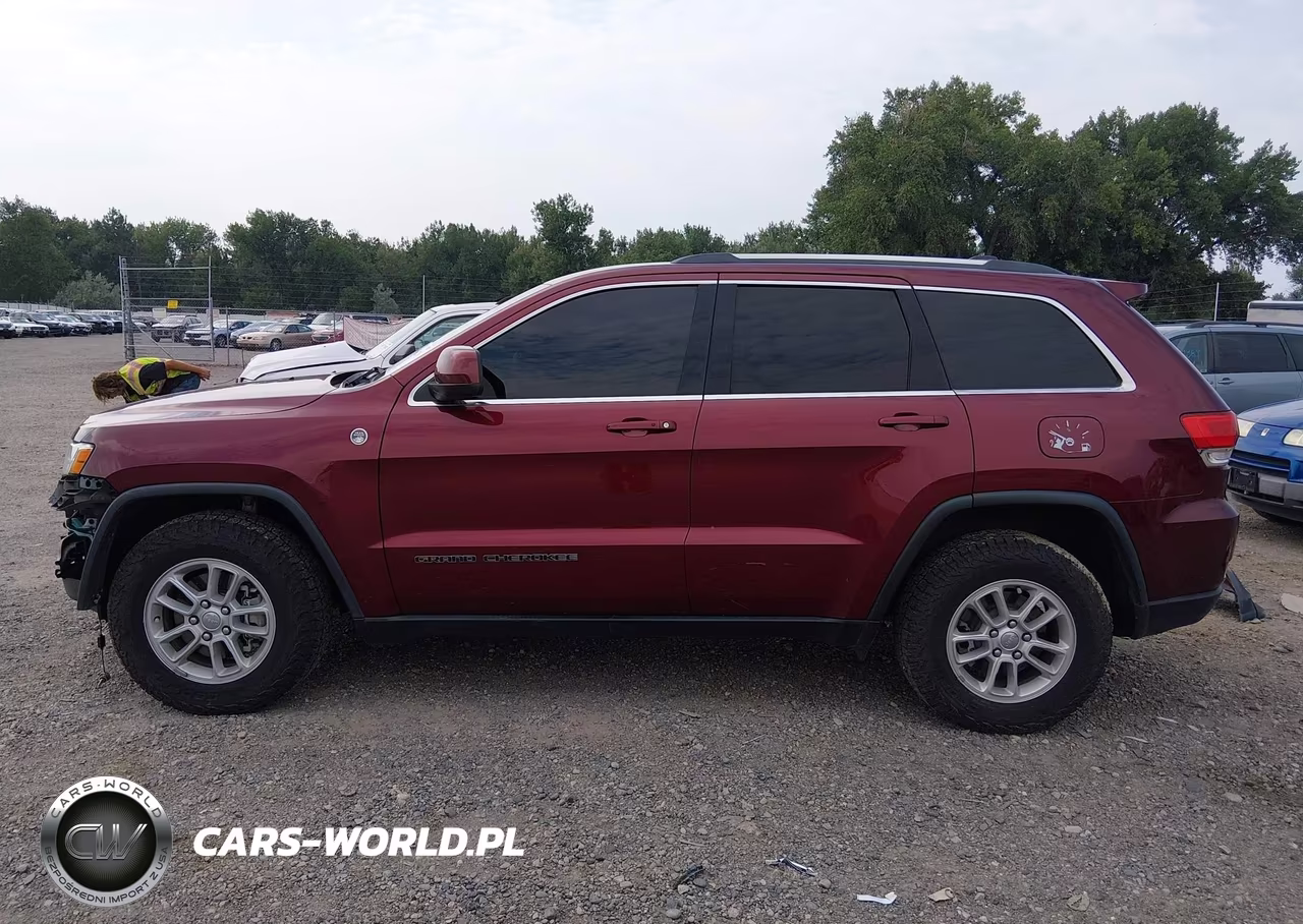 2018 Jeep Grand Cherokee Laredo E 4X4 VIN:1C4RJFAG9JC405308 - 15