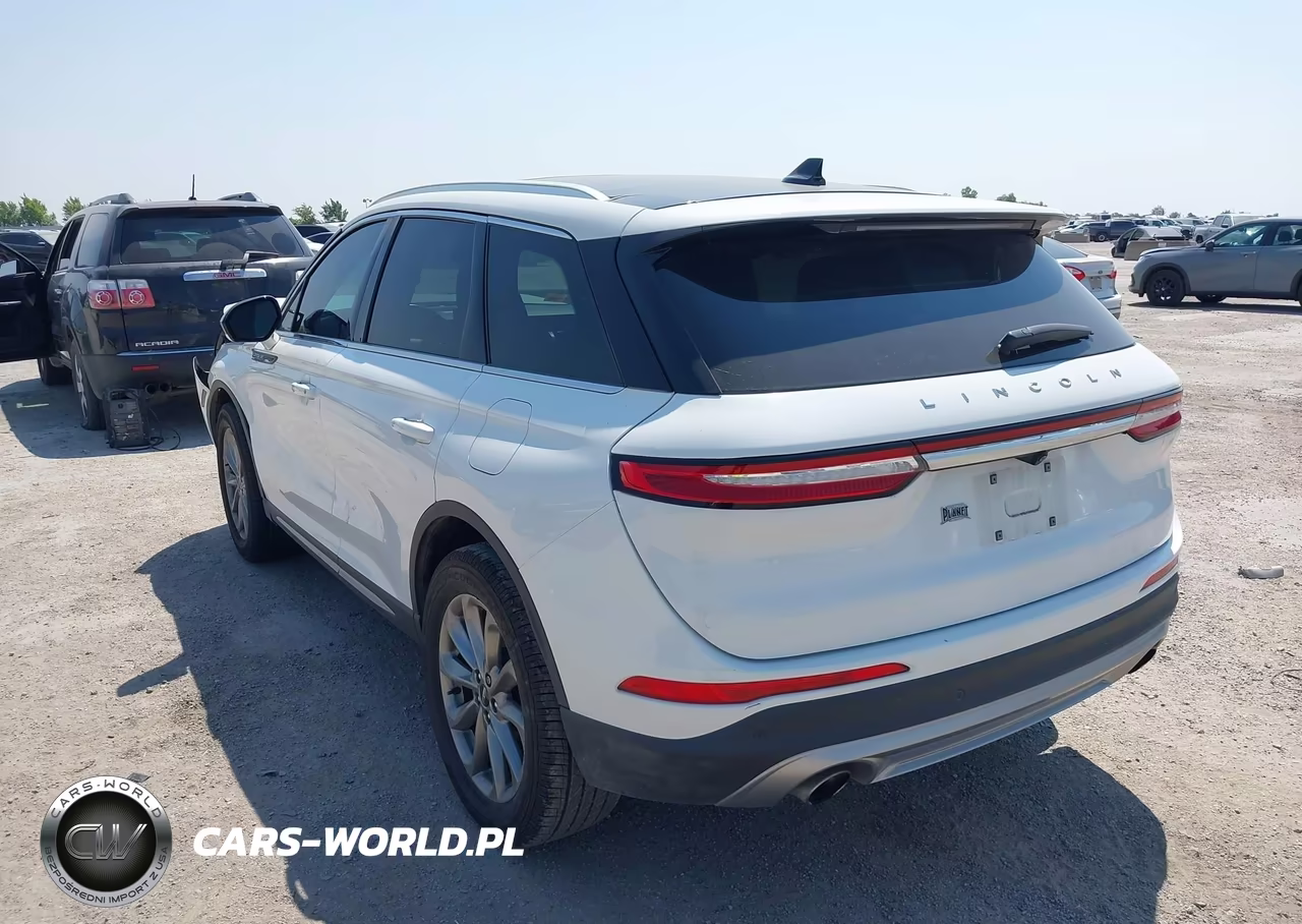 2022 Lincoln Corsair Standard VIN:5LMCJ1C90NUL14041 - 3