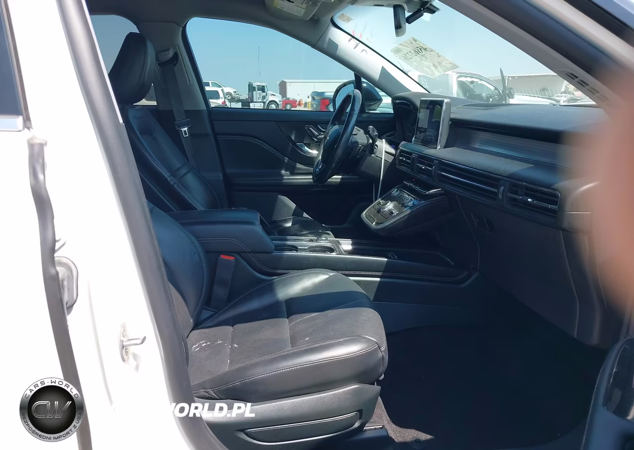 2022 Lincoln Corsair Standard VIN:5LMCJ1C90NUL14041 - 5