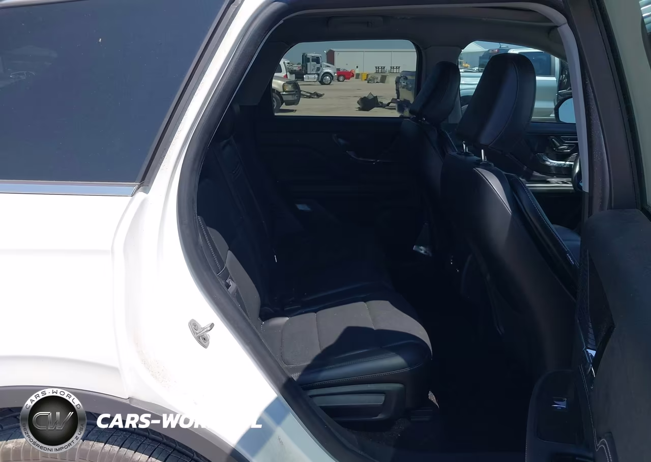 2022 Lincoln Corsair Standard VIN:5LMCJ1C90NUL14041 - 8