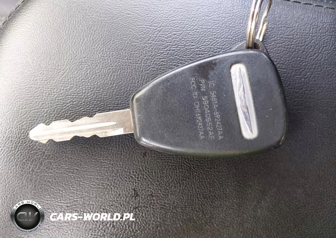 2012 Chrysler 200 Touring VIN:1C3CCBBB7CN210427 - 11