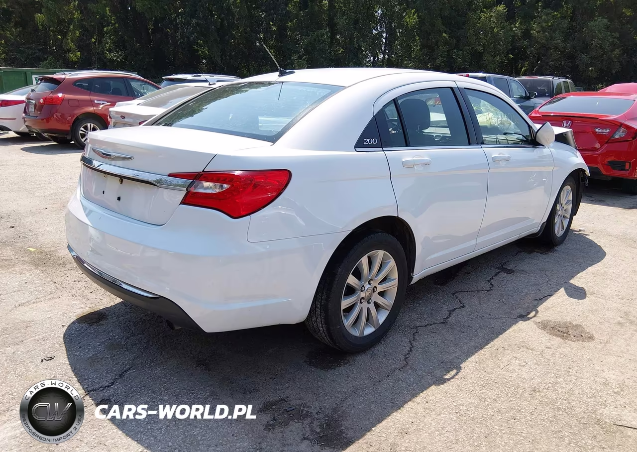 2012 Chrysler 200 Touring VIN:1C3CCBBB7CN210427 - 4