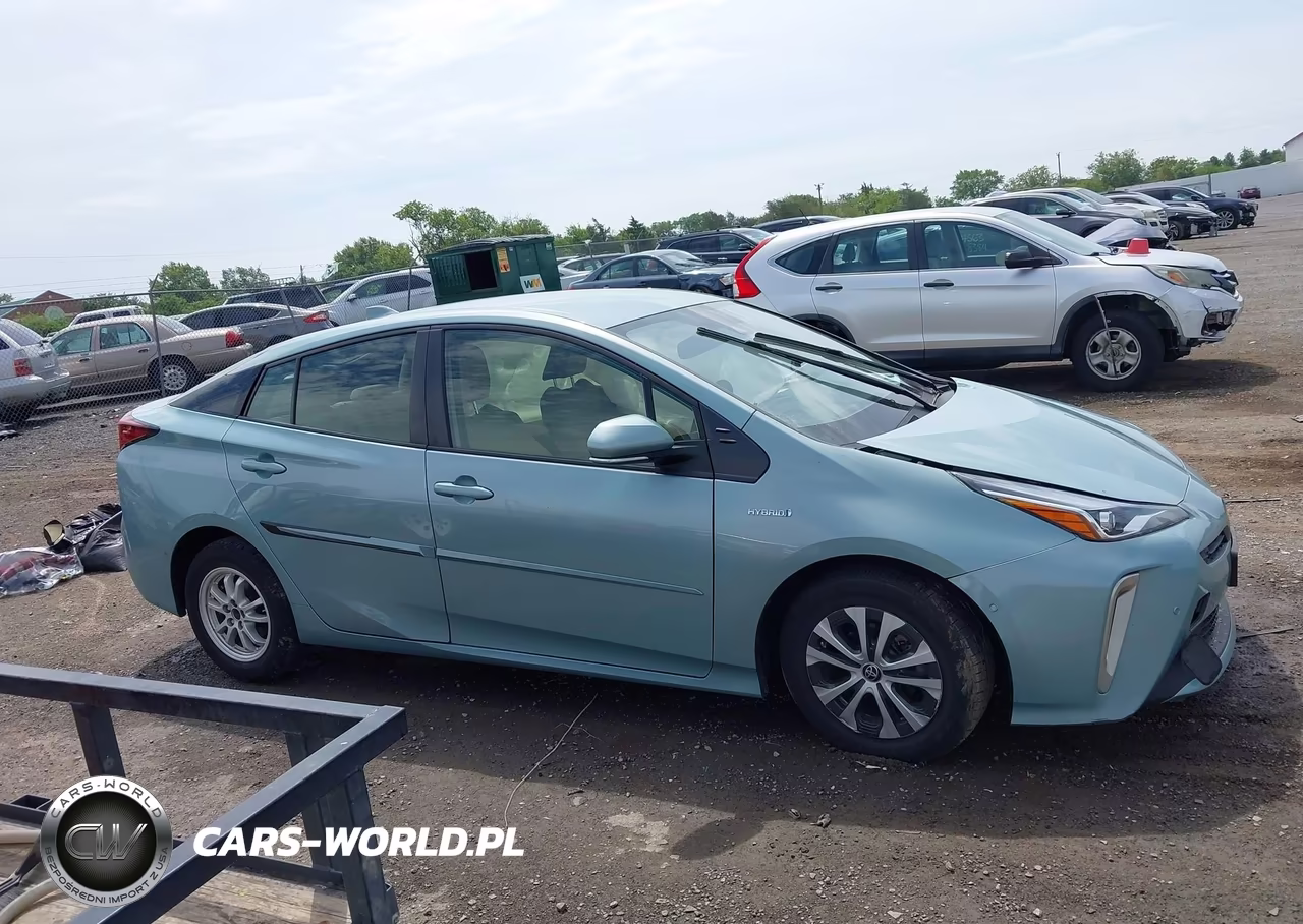 2021 Toyota Prius Xle Awd-E VIN:JTDL9MFUXM3024511 - 13