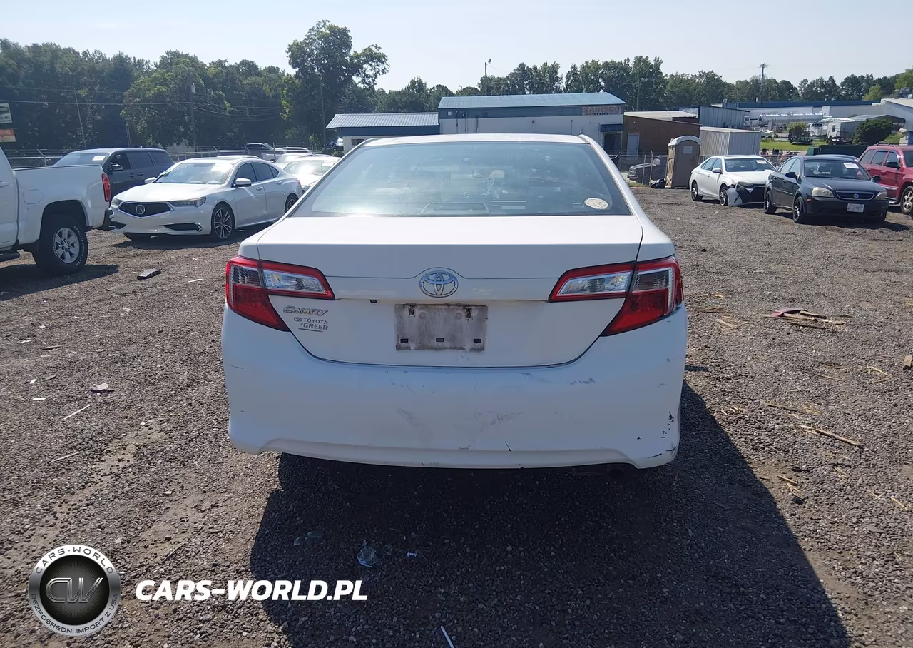 2014 Toyota Camry L VIN:4T1BF1FK7EU810422 - 17
