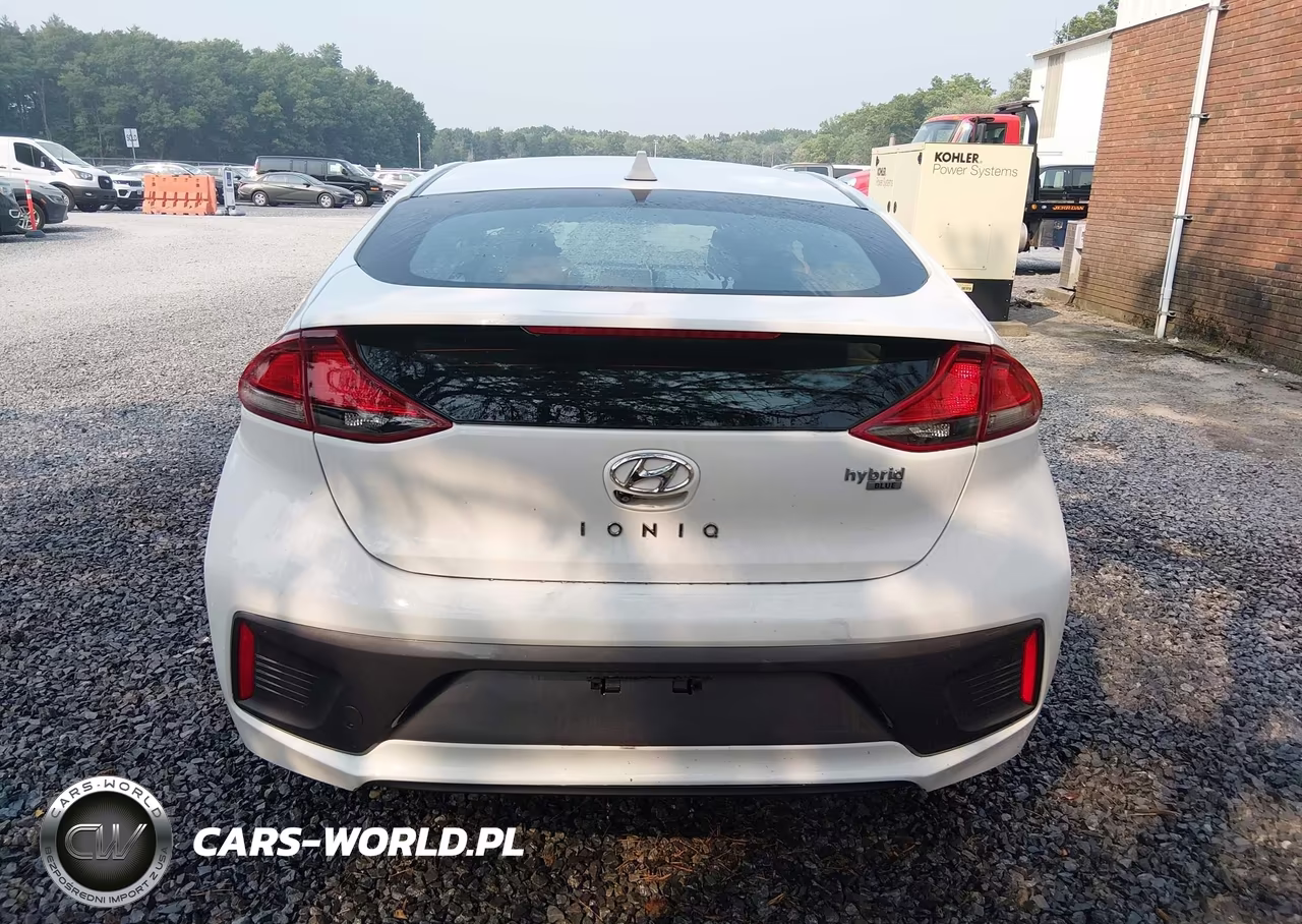 2020 Hyundai Ioniq Hybrid Blue VIN:KMHC65LC7LU220002 - 18