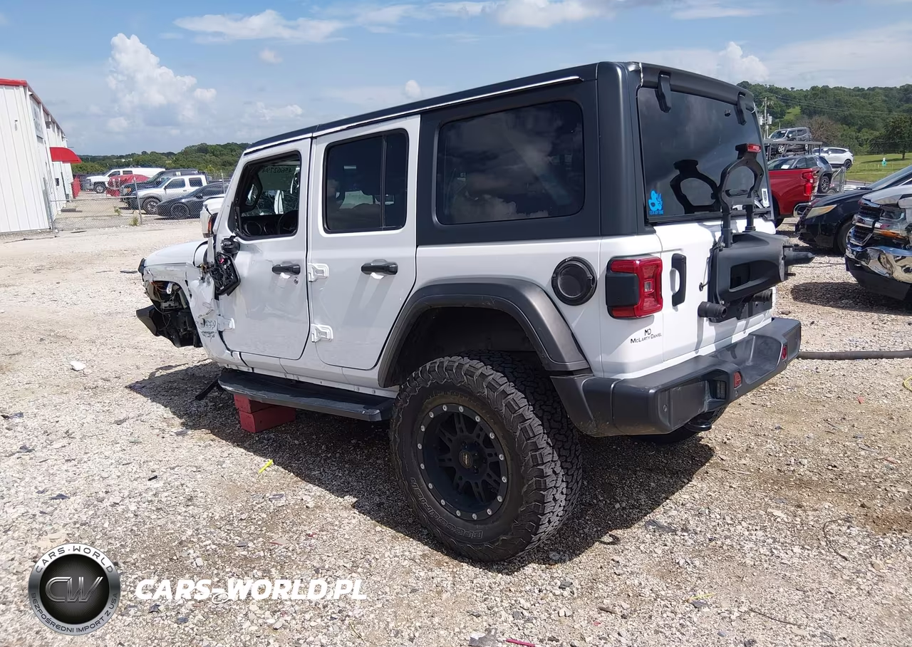 2021 Jeep Wrangler Unlimited Sport S 4X4 VIN:1C4HJXDG7MW570919 - 3