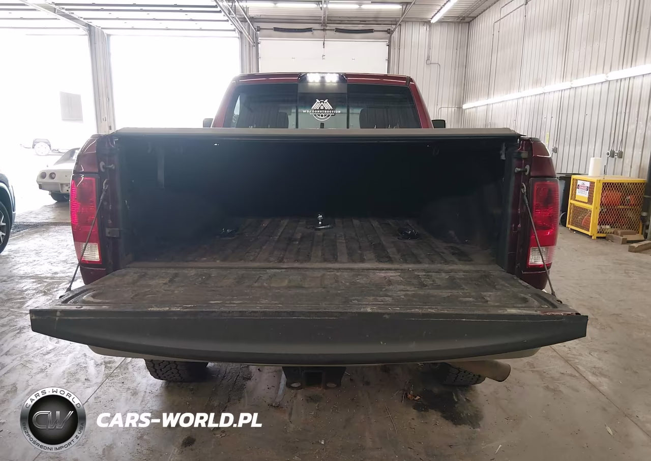 2018 Ram 3500 Big Horn 4X4 6'4 Box VIN:3C63R3DJ1JG249306 - 16