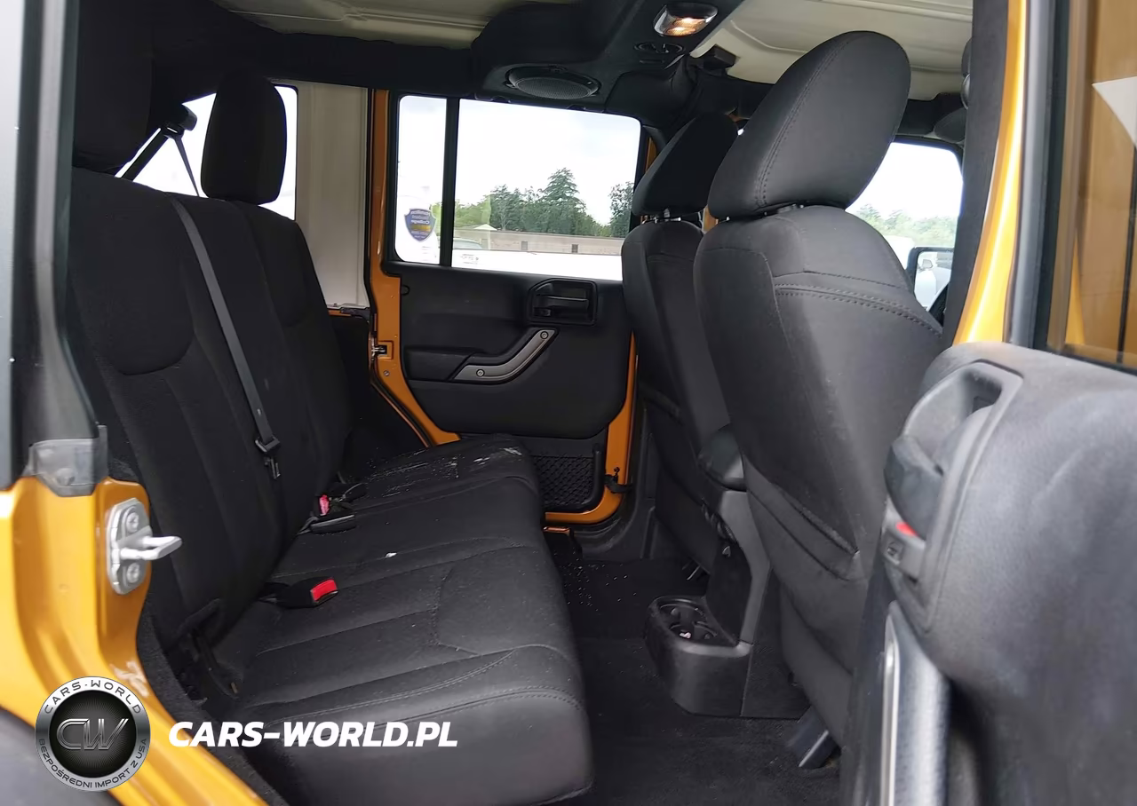2014 Jeep Wrangler Unlimited Sport VIN:1C4BJWDG1EL316836 - 8