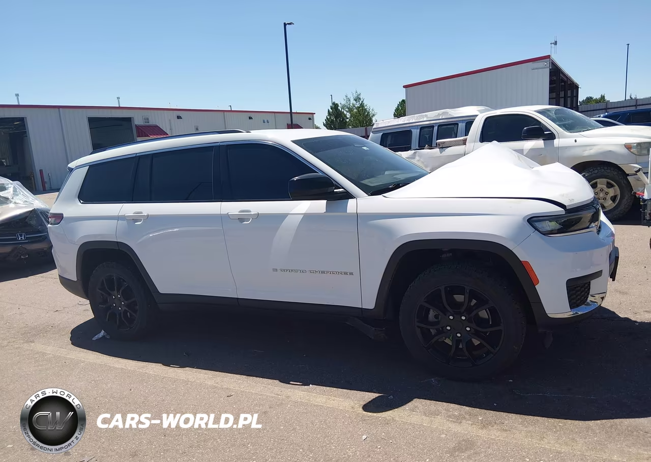 2021 Jeep Grand Cherokee L Laredo 4X4 VIN:1C4RJKAG4M8209468 - 13