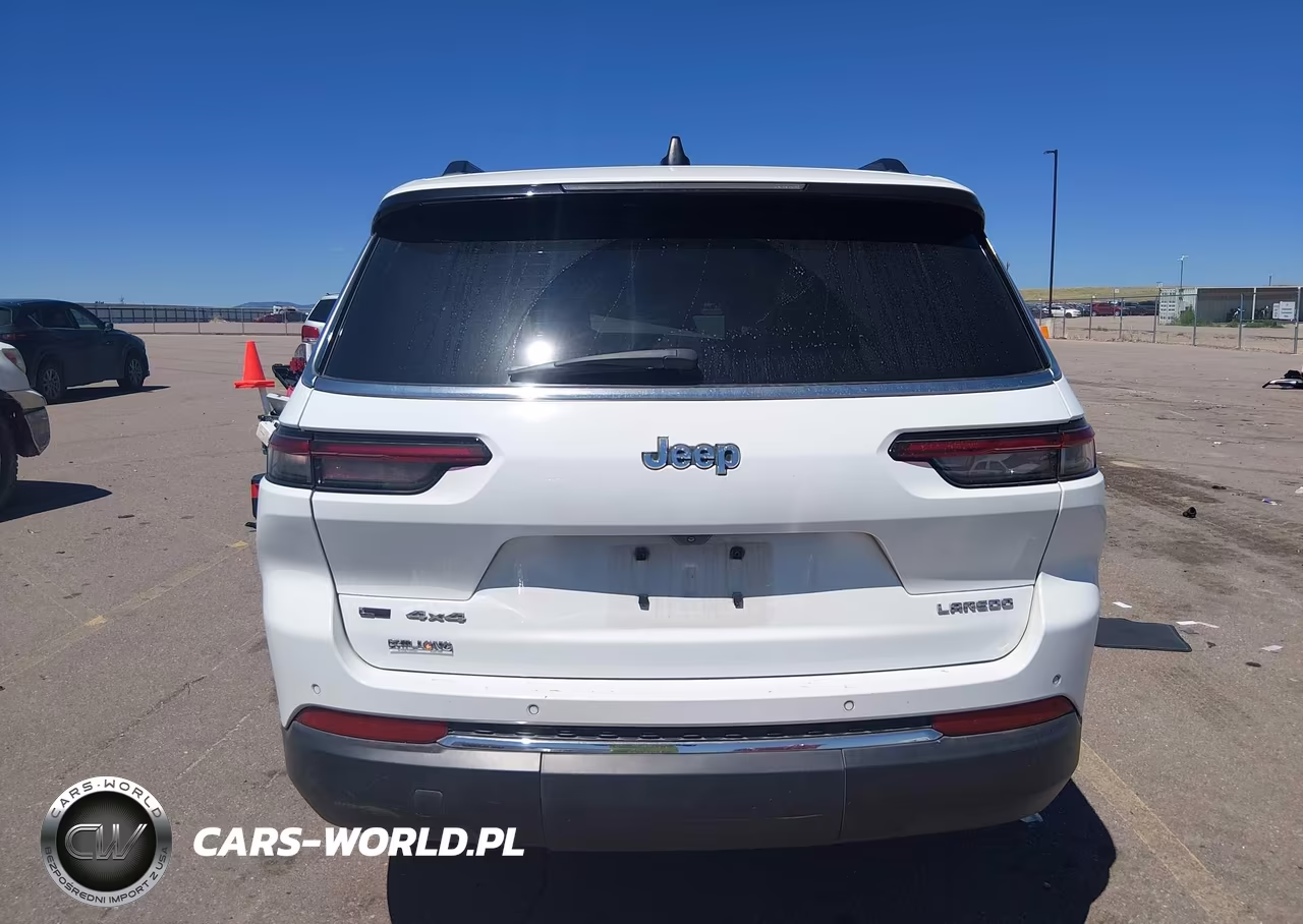 2021 Jeep Grand Cherokee L Laredo 4X4 VIN:1C4RJKAG4M8209468 - 16