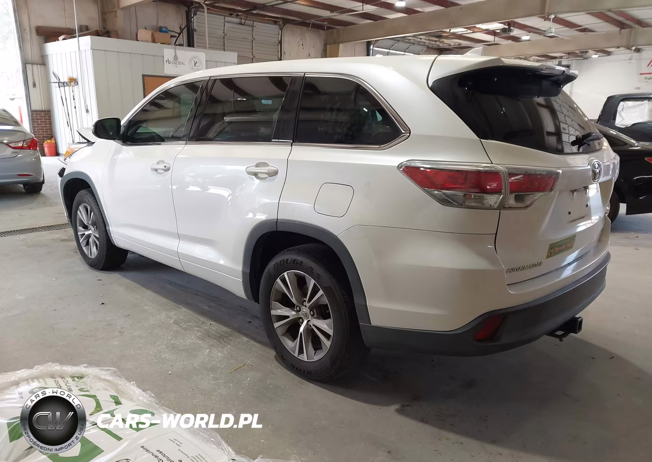 2014 Toyota Highlander Le Plus V6 VIN:5TDZKRFH0ES010888 - 3