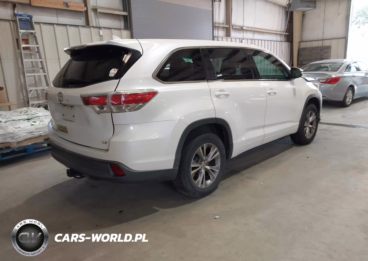 2014 Toyota Highlander Le Plus V6 VIN:5TDZKRFH0ES010888 - 4