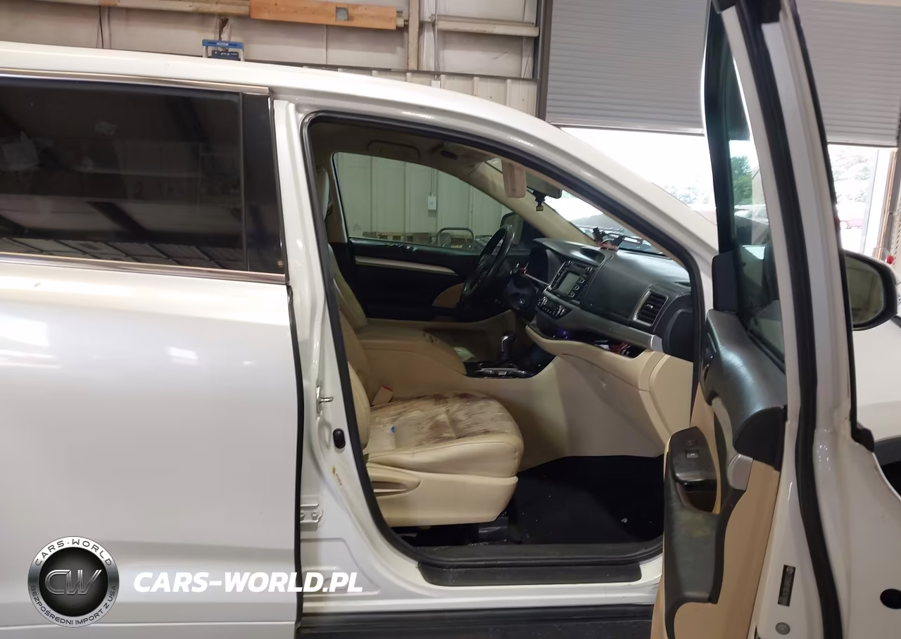 2014 Toyota Highlander Le Plus V6 VIN:5TDZKRFH0ES010888 - 5