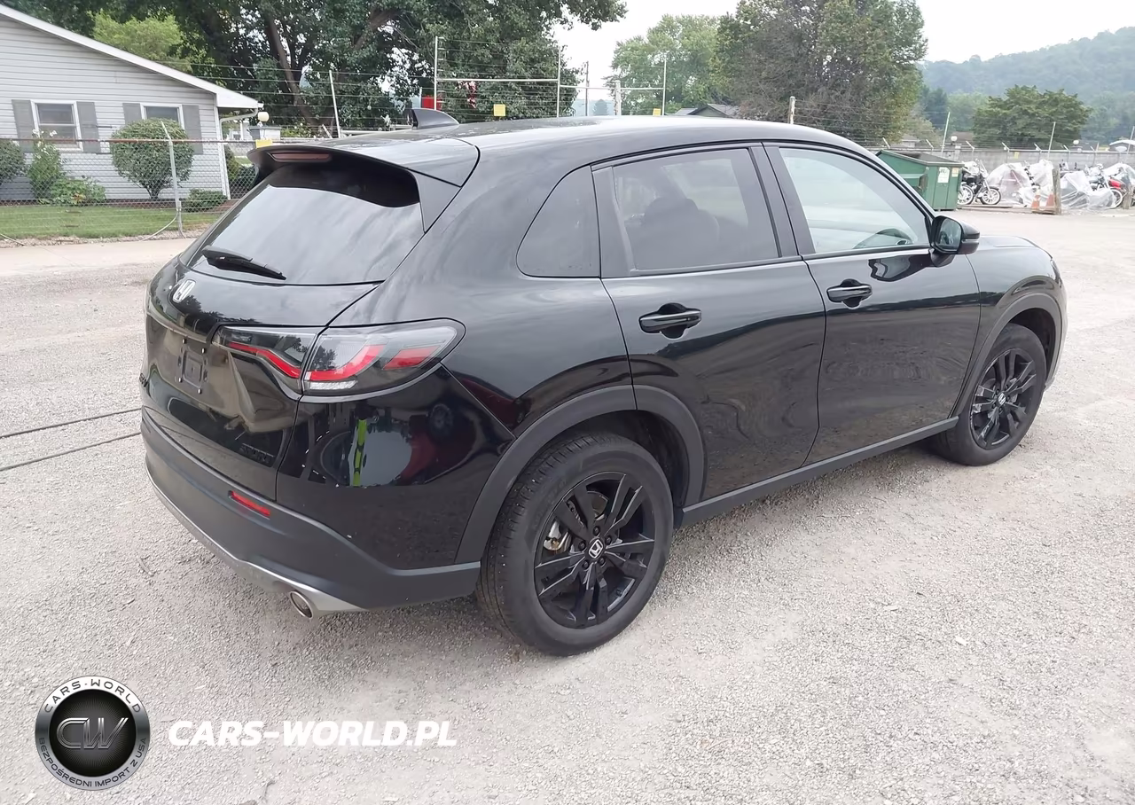 2026 Honda Hr-V Awd Sport VIN:3CZRZ2H52TM731663 - 4