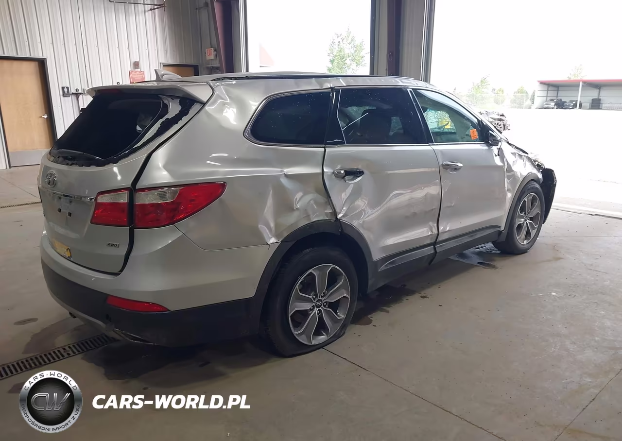 2015 Hyundai Santa Fe Gls VIN:KM8SMDHF5FU097285 - 4