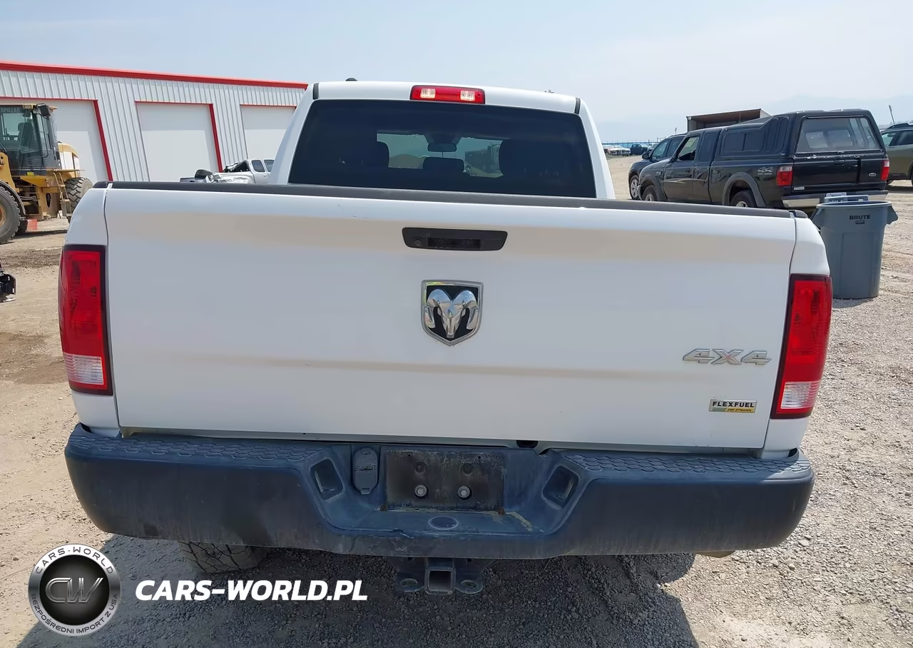 2019 Ram 1500 Classic Tradesman 4X4 6'4 Box VIN:1C6RR7FG3KS645542 - 17