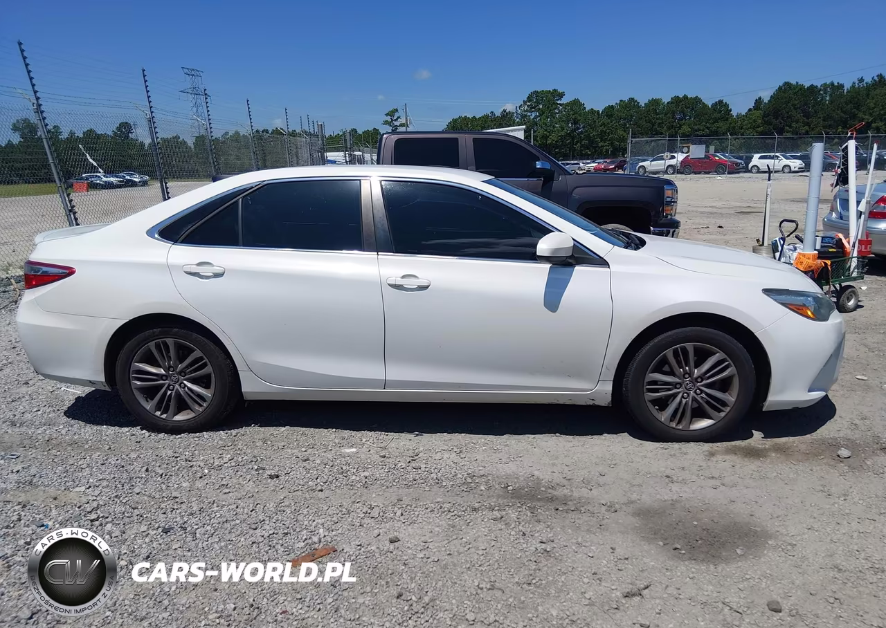 2015 Toyota Camry Se VIN:4T1BF1FK1FU073364 - 14