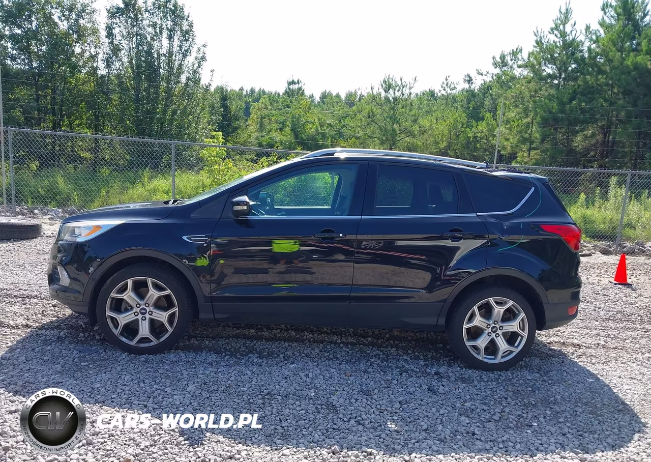 2019 Ford Escape Titanium VIN:1FMCU0J99KUA67833 - 14