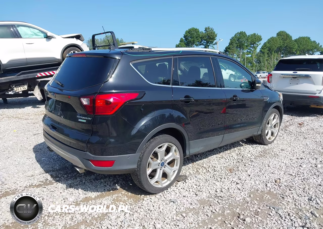 2019 Ford Escape Titanium VIN:1FMCU0J99KUA67833 - 4