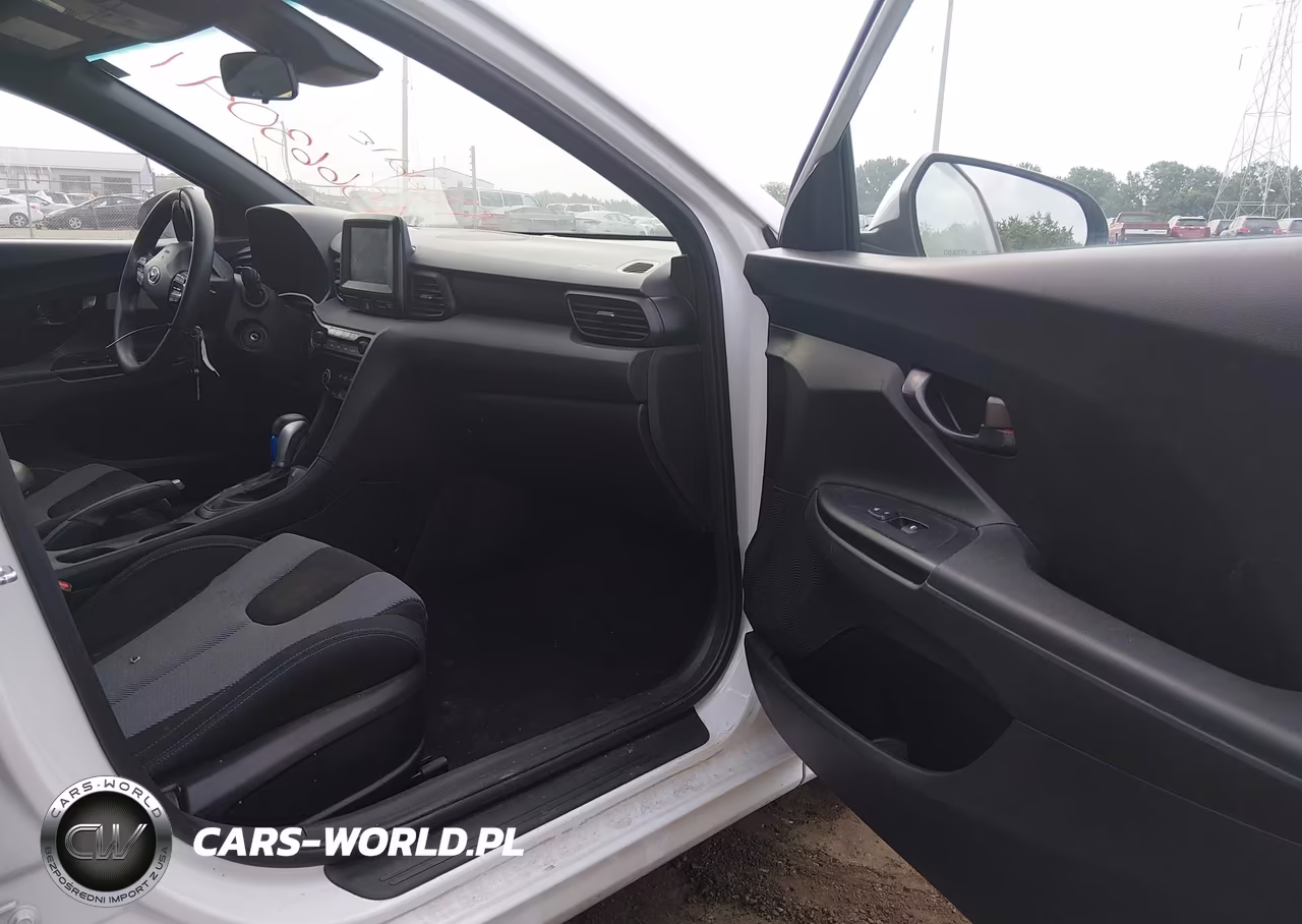 2019 Hyundai Veloster 2.0 VIN:KMHTG6AFXKU016728 - 5