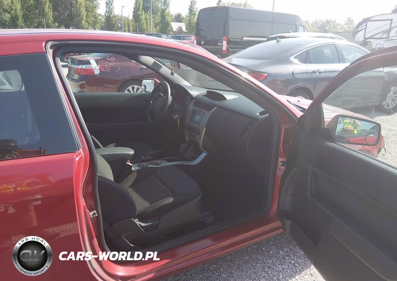 2010 Ford Focus Se VIN:1FAHP3CN9AW199576 - 5
