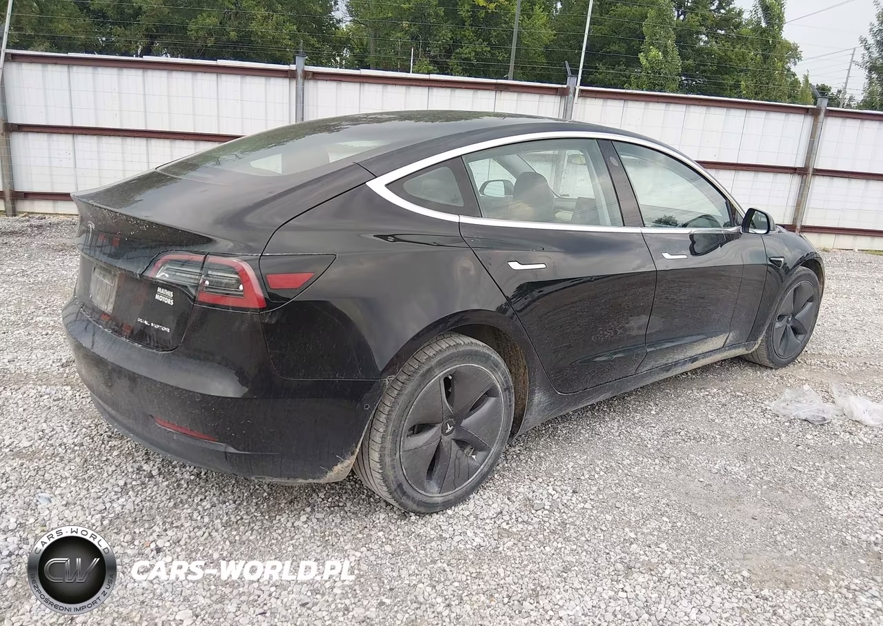 2018 Tesla Model 3 Long Range-Performance VIN:5YJ3E1EB1JF070852 - 4
