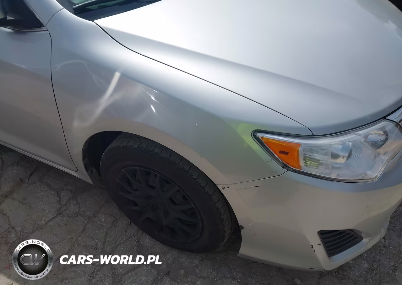 2014 Toyota Camry Le VIN:4T4BF1FK6ER444796 - 18