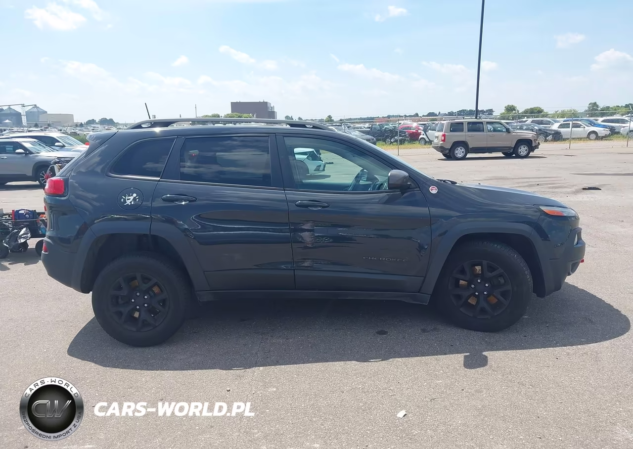 2017 Jeep Cherokee VIN:1C4PJMBB2HW564162 - 14