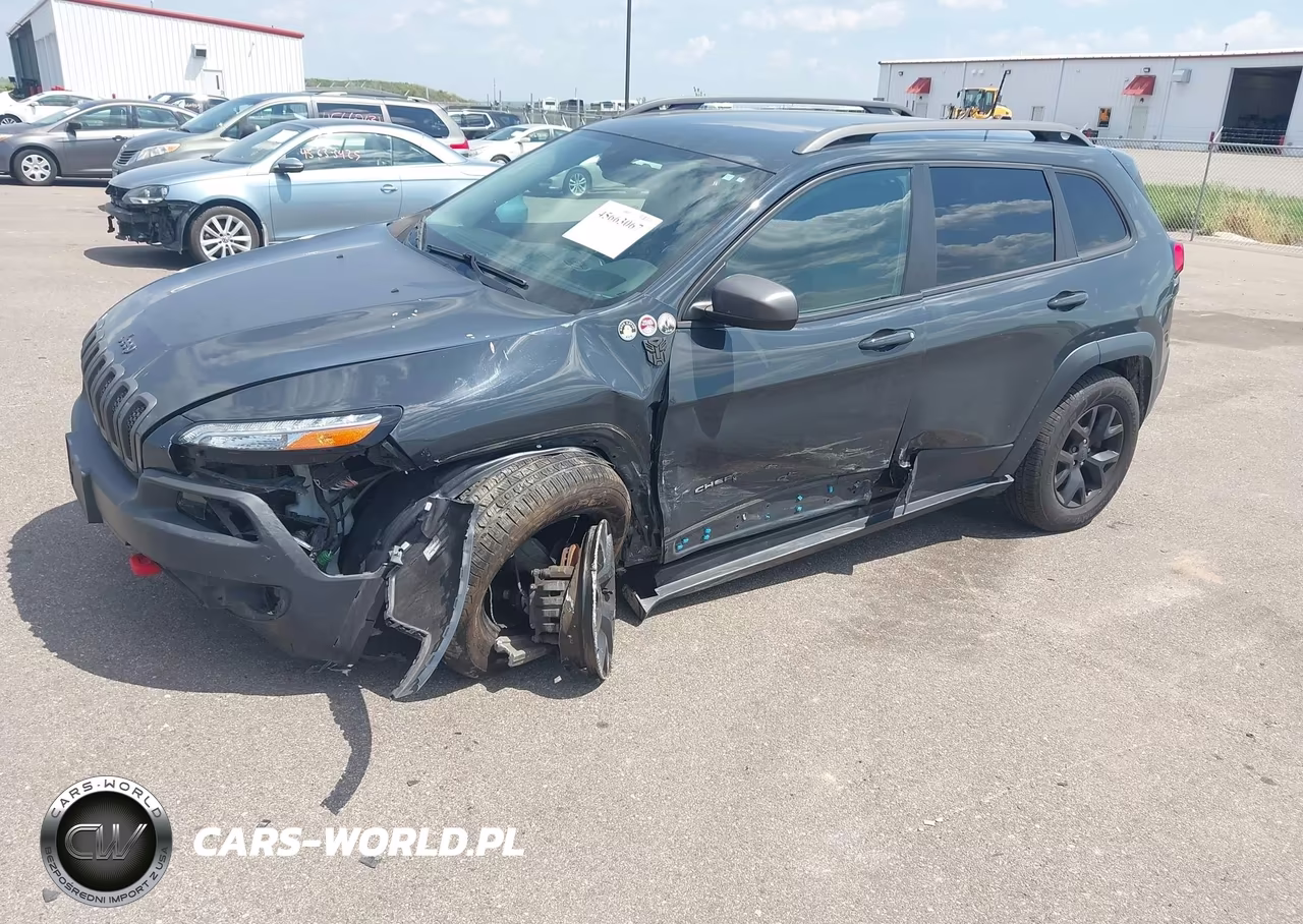 2017 Jeep Cherokee VIN:1C4PJMBB2HW564162 - 2