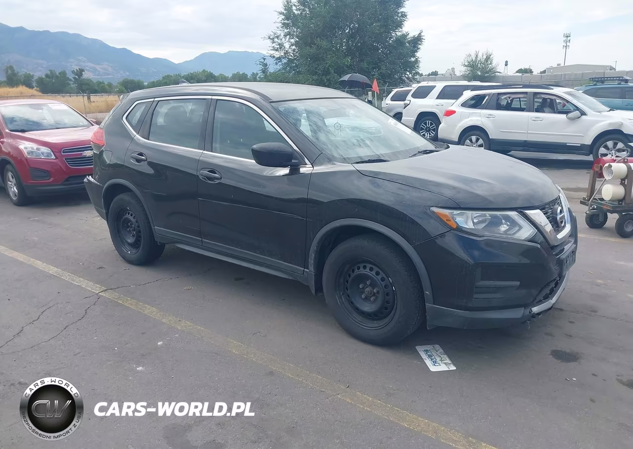 2017 Nissan Rogue S VIN:KNMAT2MV6HP541618 - 1