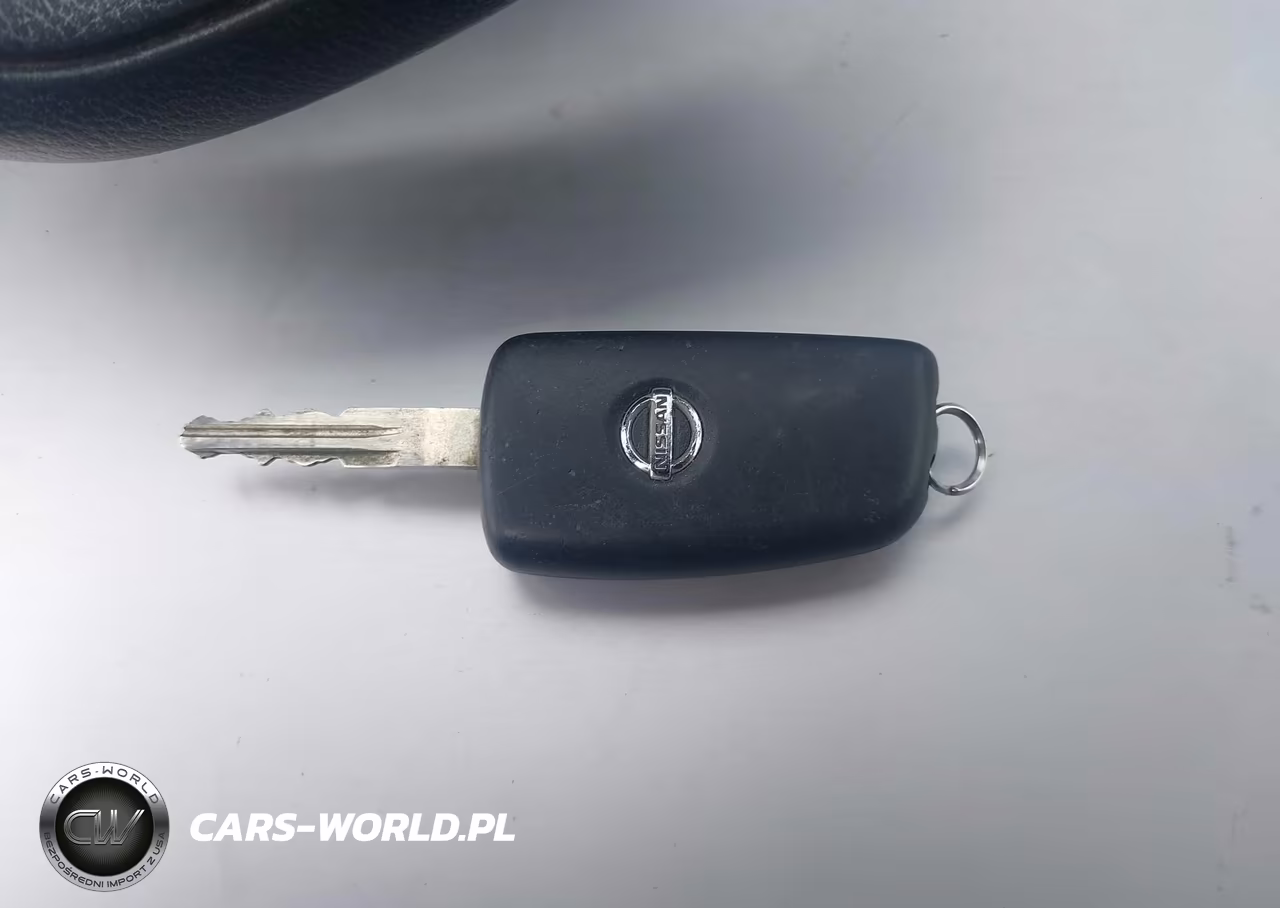 2017 Nissan Rogue S VIN:KNMAT2MV6HP541618 - 11