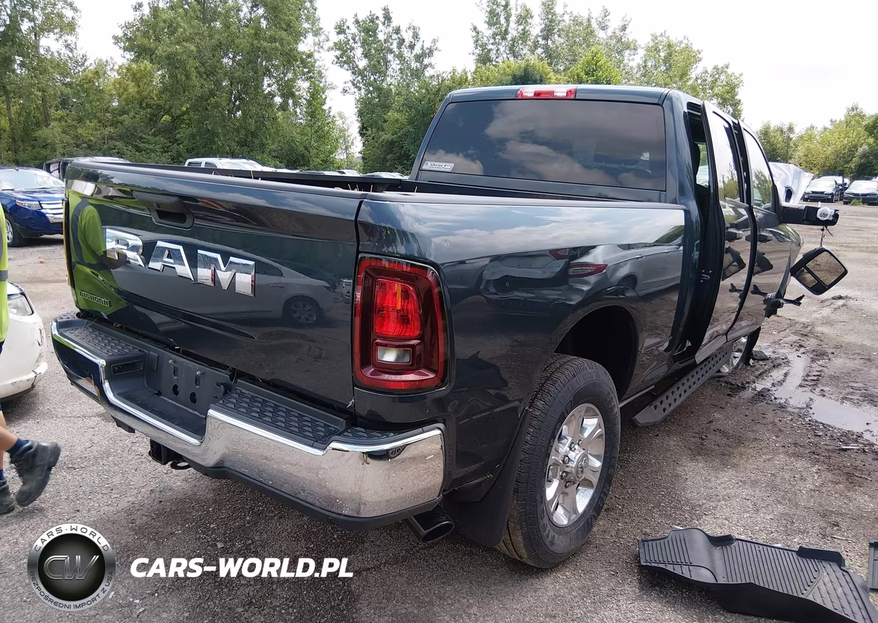 2025 Ram 2500 Big Horn 4X4 6'4 Box VIN:3C6UR5DJ3SG568921 - 4
