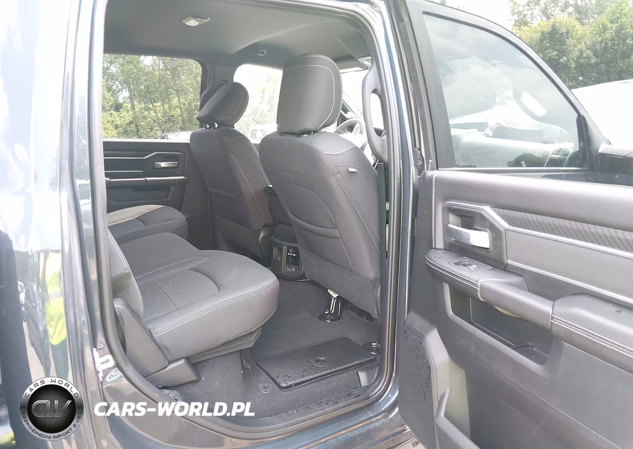 2025 Ram 2500 Big Horn 4X4 6'4 Box VIN:3C6UR5DJ3SG568921 - 8