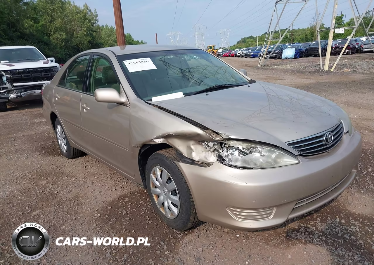 2005 Toyota Camry Le