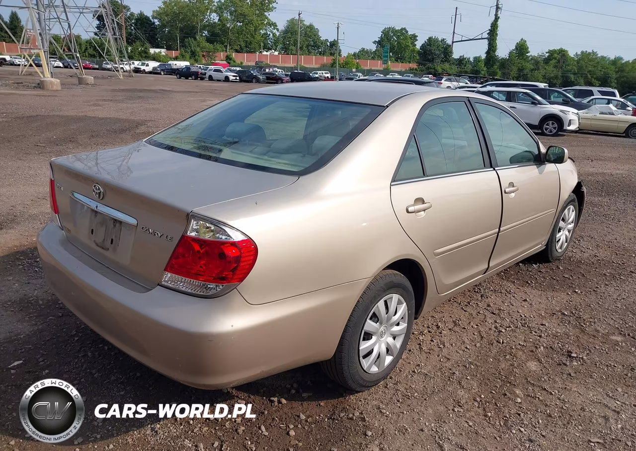 2005 Toyota Camry Le VIN:4T1BE30KX5U084577 - 4